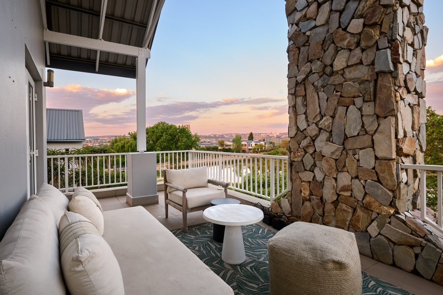 5 Bedroom Property for Sale in Waterfall Country Estate Gauteng