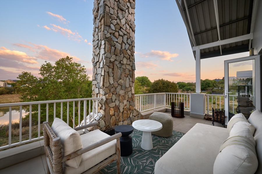 5 Bedroom Property for Sale in Waterfall Country Estate Gauteng