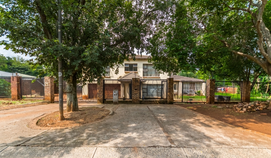 4 Bedroom Property for Sale in Lyttelton Manor Gauteng