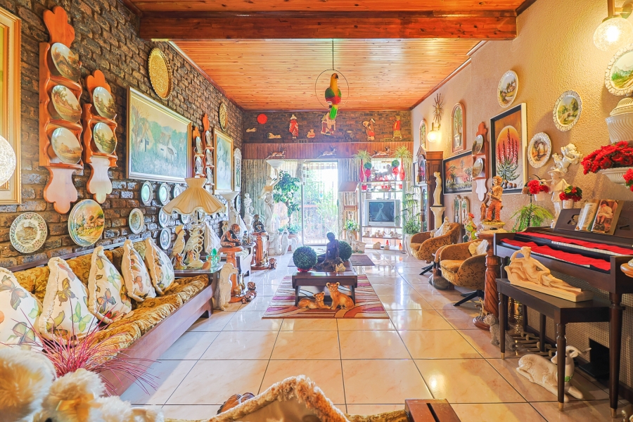 3 Bedroom Property for Sale in Mondeor Gauteng