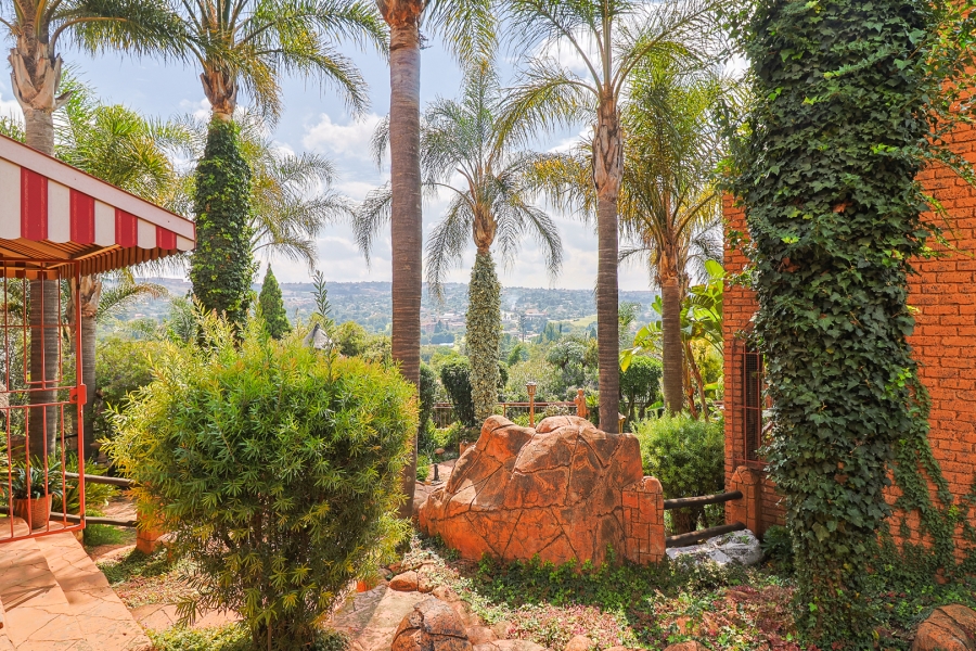 3 Bedroom Property for Sale in Mondeor Gauteng