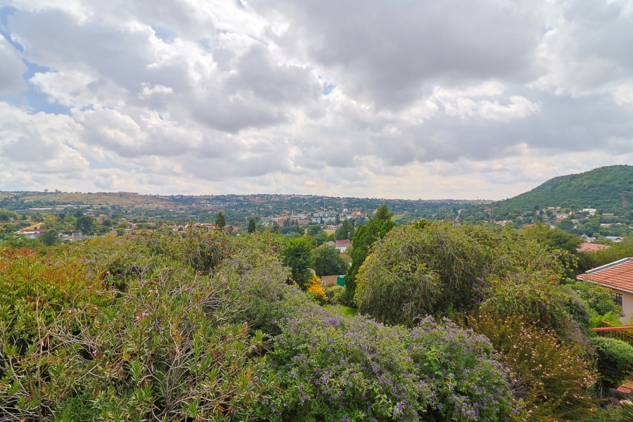 3 Bedroom Property for Sale in Mondeor Gauteng