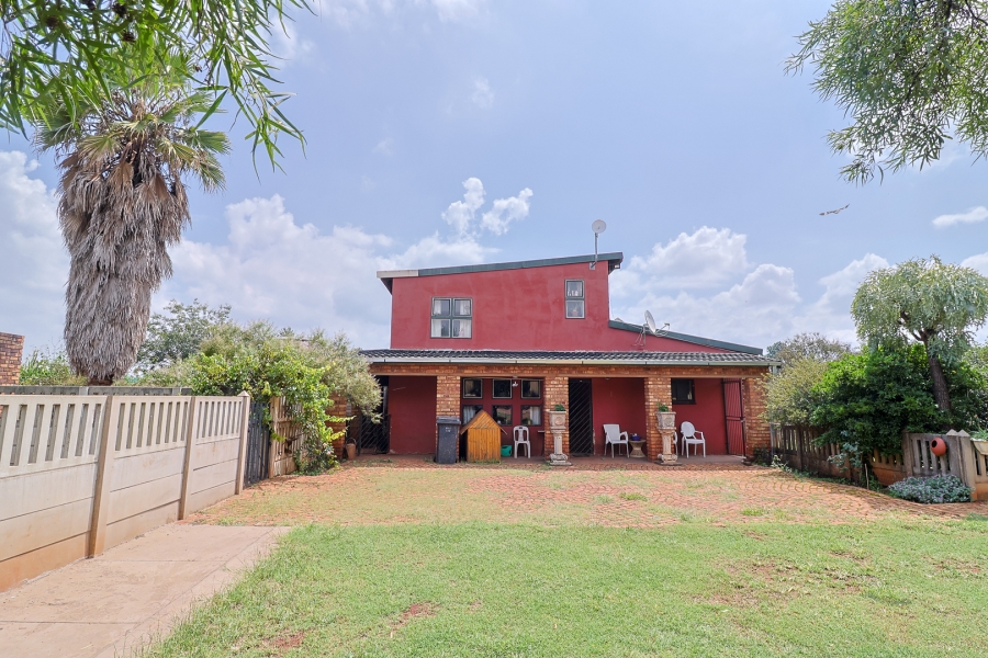 11 Bedroom Property for Sale in Tedderfield A H Gauteng