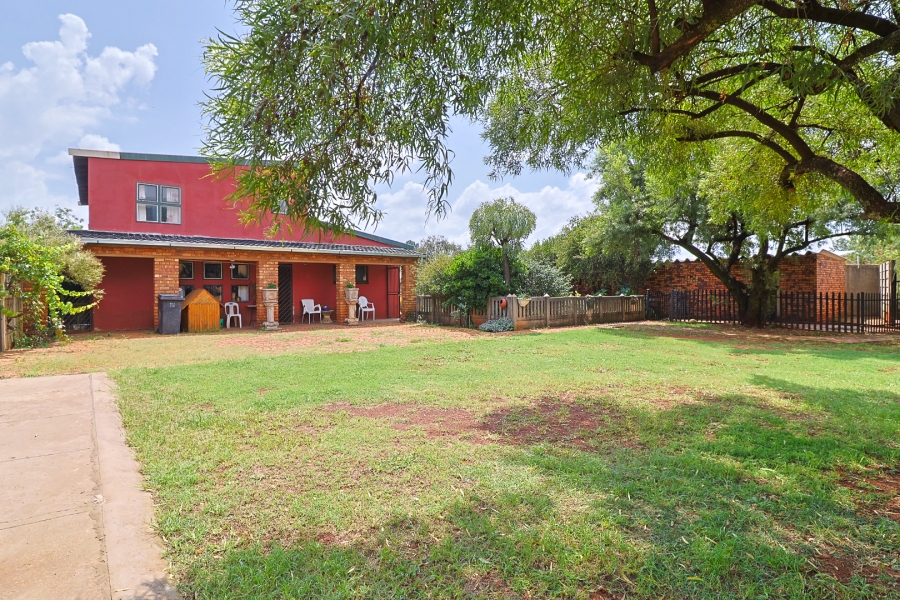 11 Bedroom Property for Sale in Tedderfield A H Gauteng