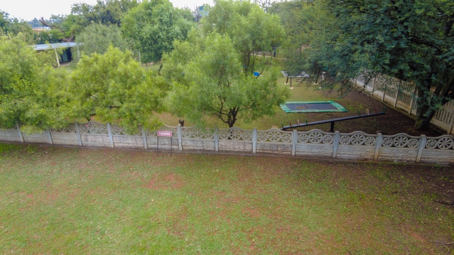 11 Bedroom Property for Sale in Tedderfield A H Gauteng