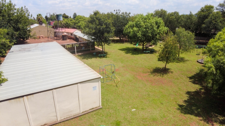 11 Bedroom Property for Sale in Tedderfield A H Gauteng