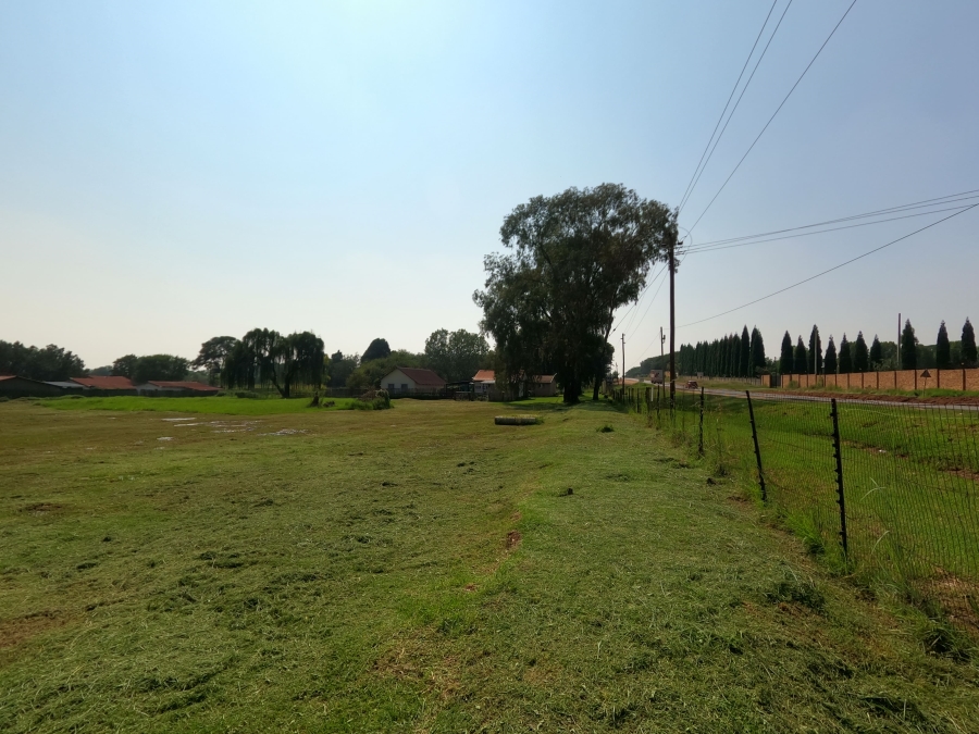 8 Bedroom Property for Sale in Glen Austin Gauteng