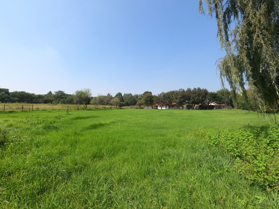 8 Bedroom Property for Sale in Glen Austin Gauteng