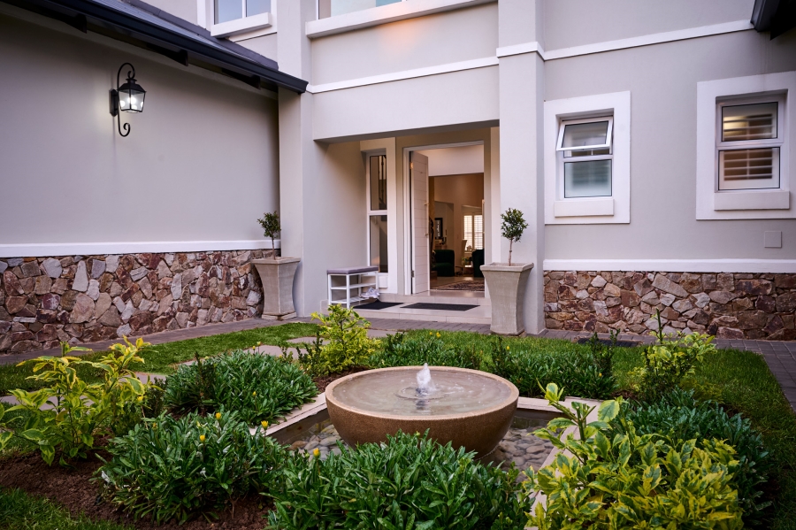 4 Bedroom Property for Sale in Waterfall Country Village Gauteng