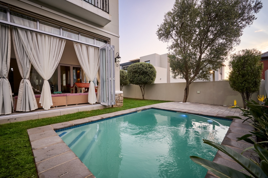 4 Bedroom Property for Sale in Waterfall Country Village Gauteng