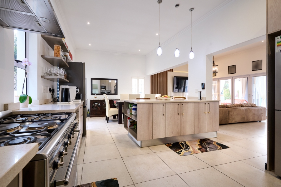 4 Bedroom Property for Sale in Waterfall Country Village Gauteng