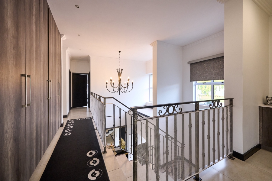 4 Bedroom Property for Sale in Waterfall Country Village Gauteng