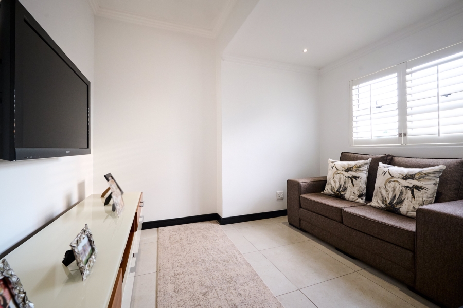 4 Bedroom Property for Sale in Waterfall Country Village Gauteng