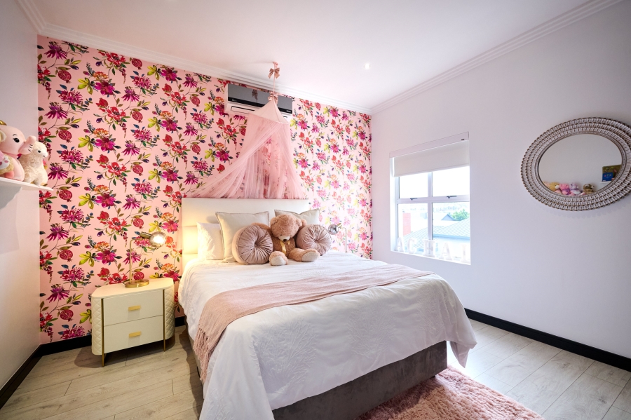 4 Bedroom Property for Sale in Waterfall Country Village Gauteng