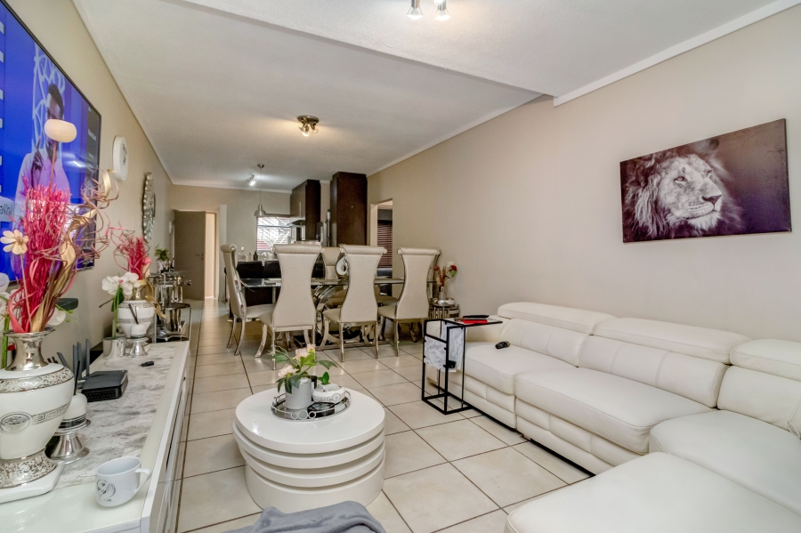 2 Bedroom Property for Sale in Fourways Gauteng