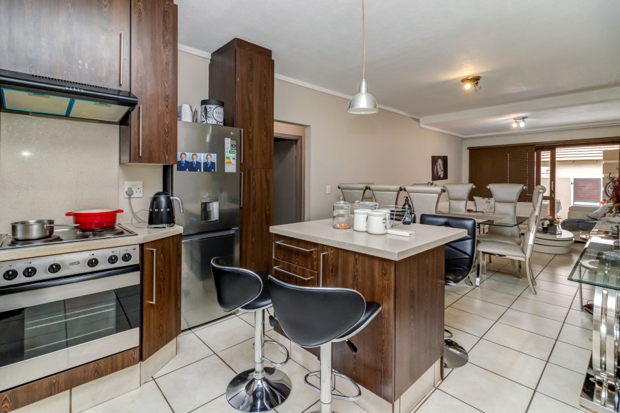 2 Bedroom Property for Sale in Fourways Gauteng