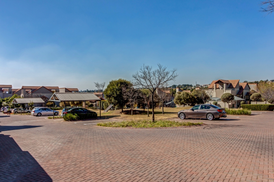 2 Bedroom Property for Sale in Fourways Gauteng