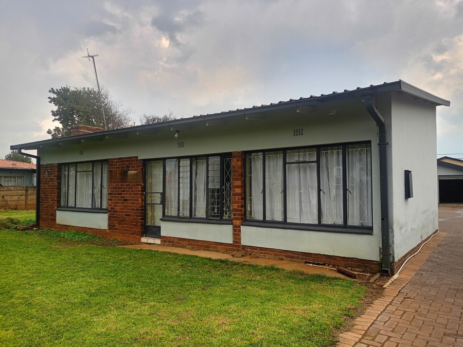 4 Bedroom Property for Sale in Sonland Park Gauteng
