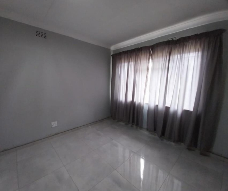 4 Bedroom Property for Sale in Sonland Park Gauteng