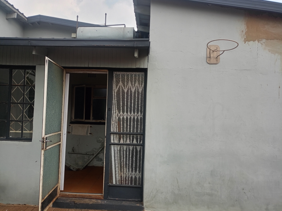 4 Bedroom Property for Sale in Sonland Park Gauteng