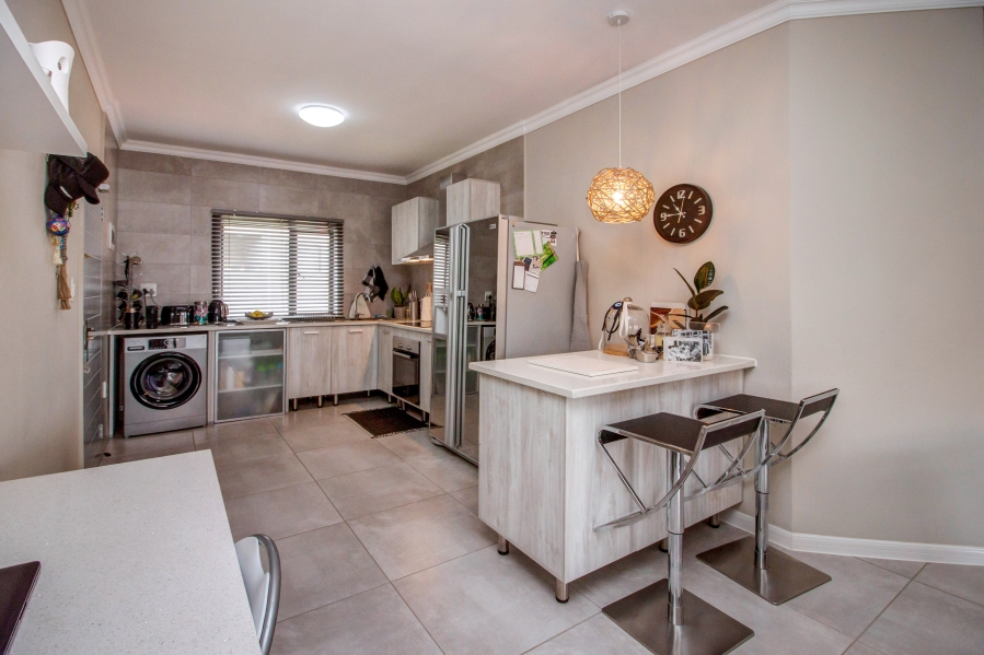 2 Bedroom Property for Sale in Broadacres Gauteng