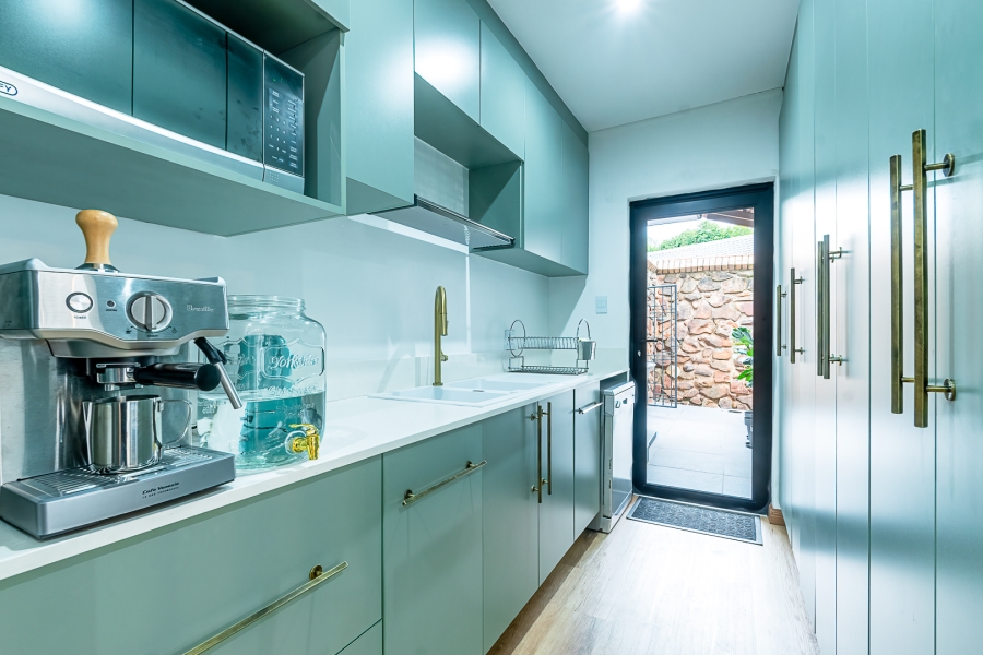 5 Bedroom Property for Sale in Lynnwood Glen Gauteng