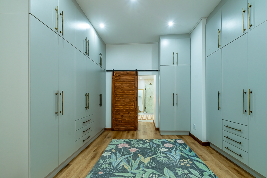 5 Bedroom Property for Sale in Lynnwood Glen Gauteng