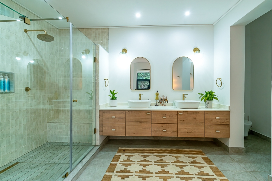 5 Bedroom Property for Sale in Lynnwood Glen Gauteng