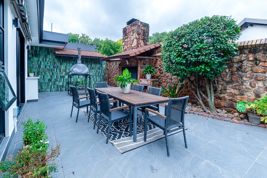 5 Bedroom Property for Sale in Lynnwood Glen Gauteng