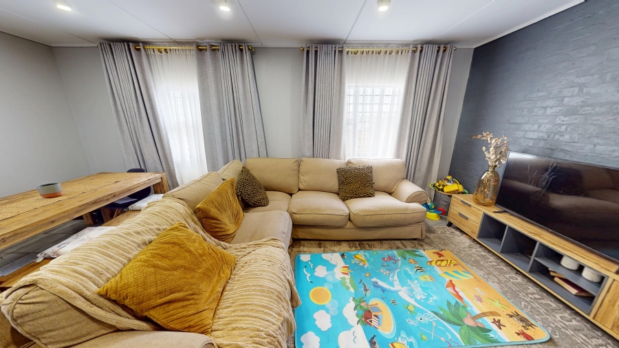 4 Bedroom Property for Sale in Lotus Gardens Gauteng