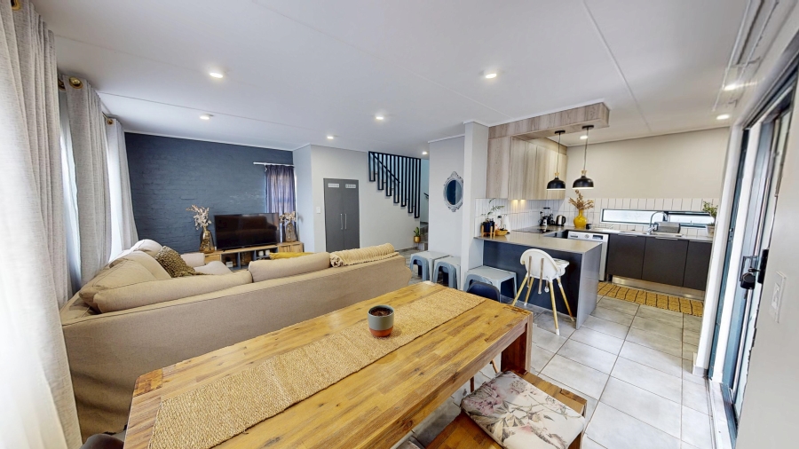 4 Bedroom Property for Sale in Lotus Gardens Gauteng