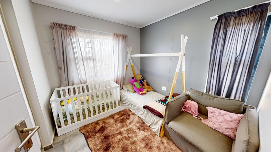 4 Bedroom Property for Sale in Lotus Gardens Gauteng