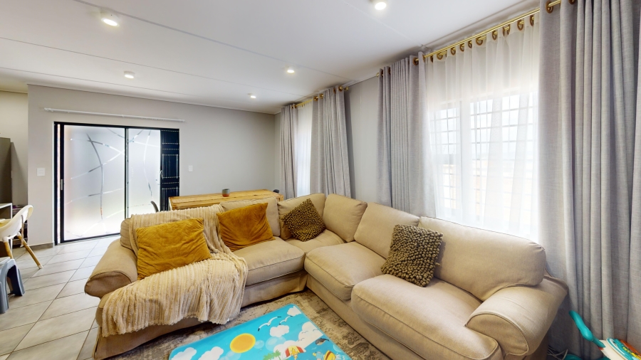 4 Bedroom Property for Sale in Lotus Gardens Gauteng