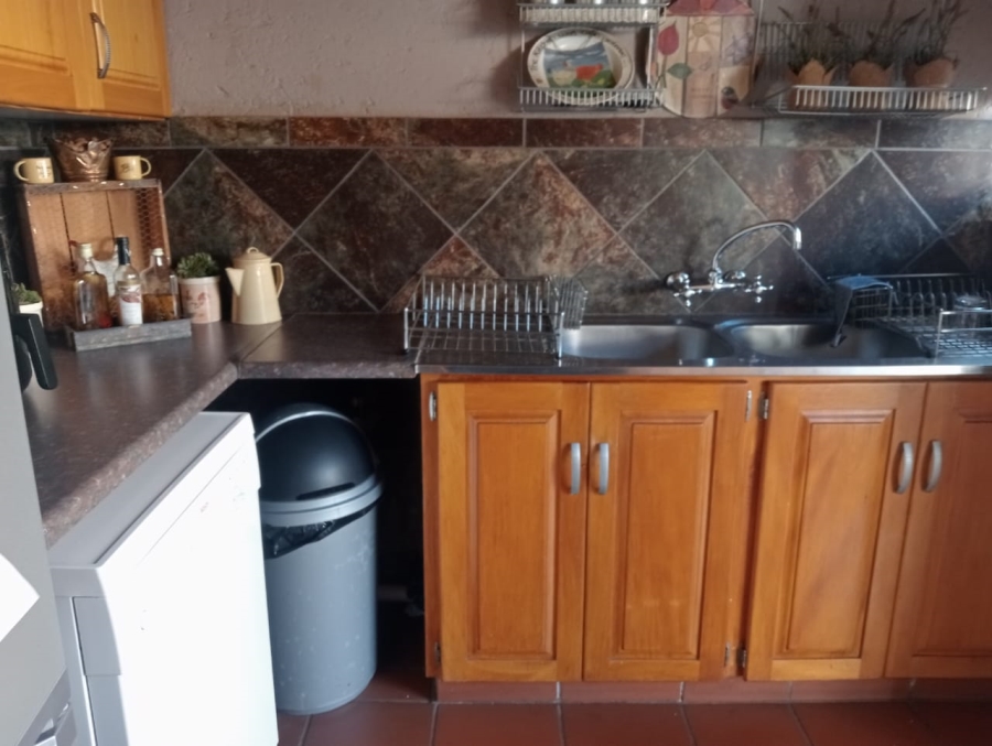 3 Bedroom Property for Sale in Eike Park Gauteng