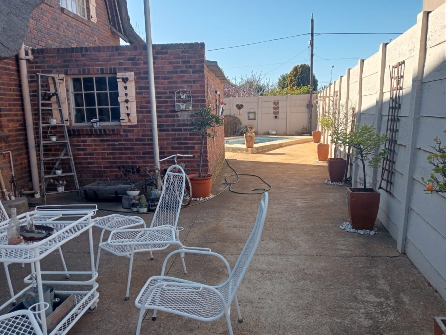 3 Bedroom Property for Sale in Eike Park Gauteng