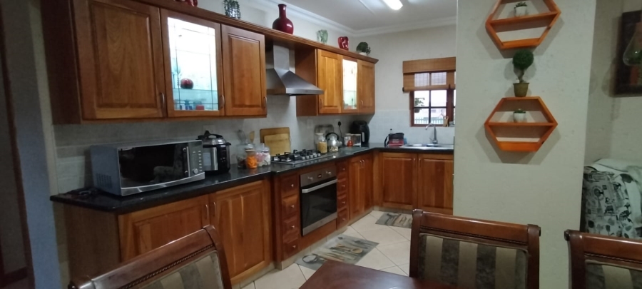 3 Bedroom Property for Sale in Greenhills Gauteng