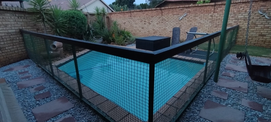3 Bedroom Property for Sale in Greenhills Gauteng