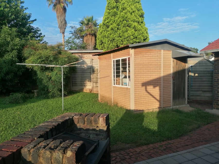 3 Bedroom Property for Sale in Elandspark Gauteng