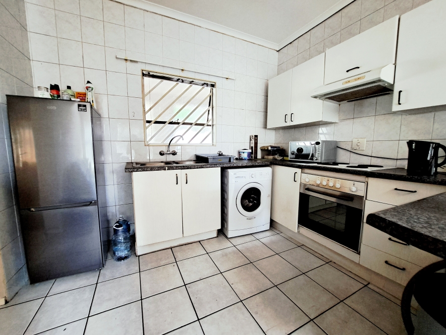 1 Bedroom Property for Sale in Morningside Gauteng