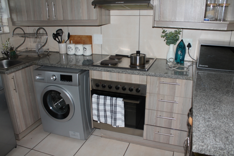 2 Bedroom Property for Sale in Mayberry Park Gauteng