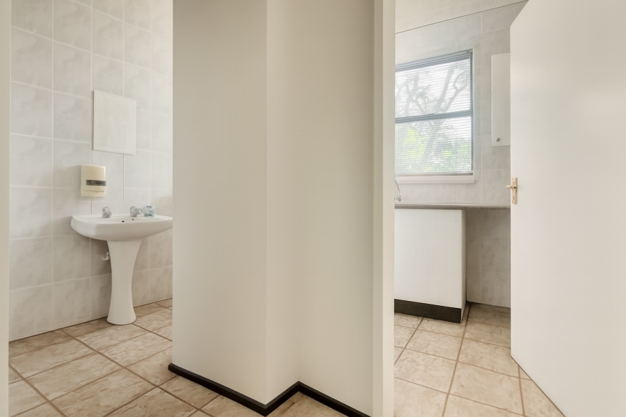 Commercial Property for Sale in Lonehill Gauteng