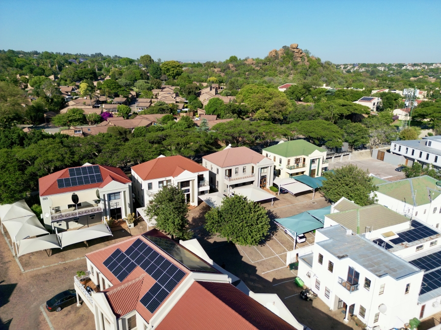 Commercial Property for Sale in Lonehill Gauteng