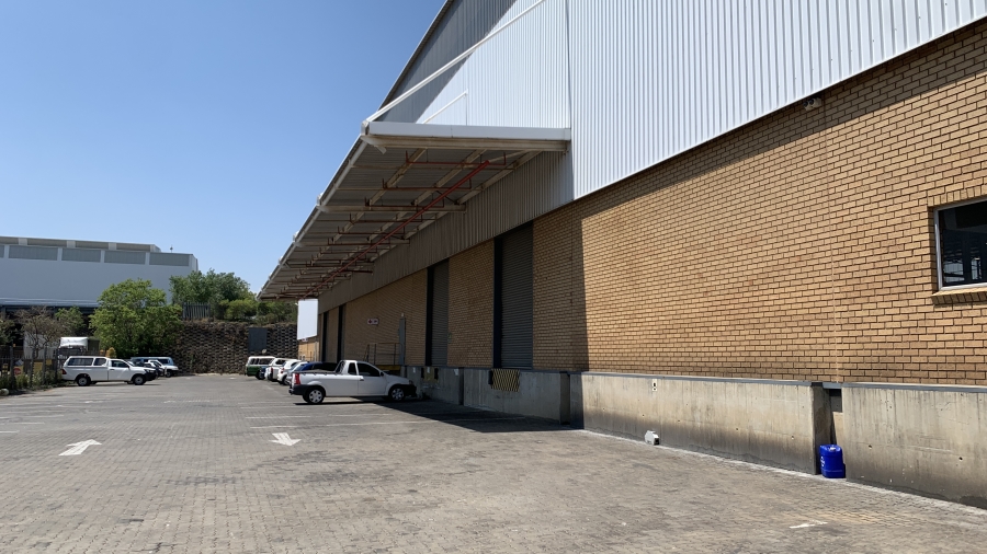 To Let commercial Property for Rent in Gosforth Park Gauteng