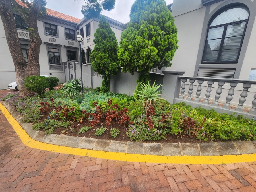 To Let commercial Property for Rent in Dennehof Gauteng