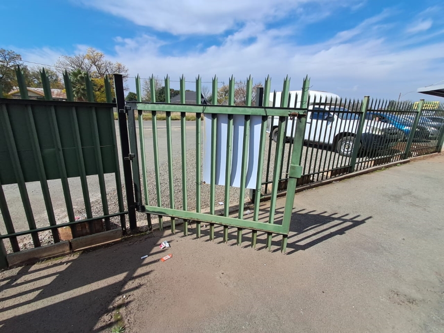 To Let commercial Property for Rent in Duncanville Gauteng