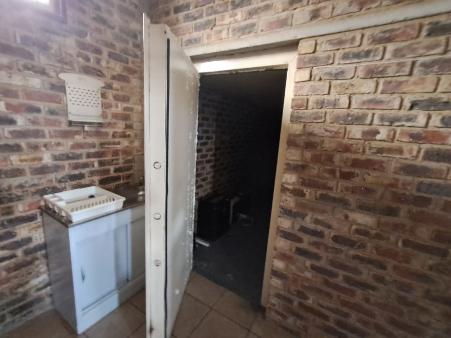 To Let commercial Property for Rent in Duncanville Gauteng