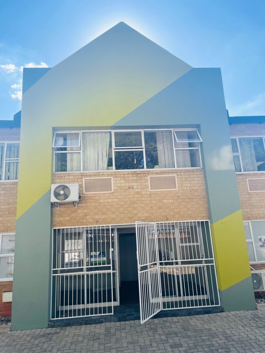 To Let commercial Property for Rent in Grand Central Gauteng