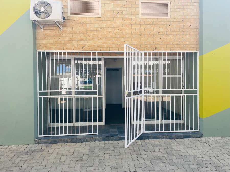 To Let commercial Property for Rent in Grand Central Gauteng