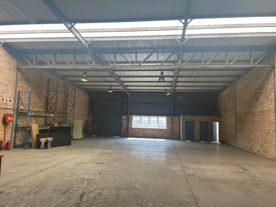 To Let commercial Property for Rent in Grand Central Gauteng