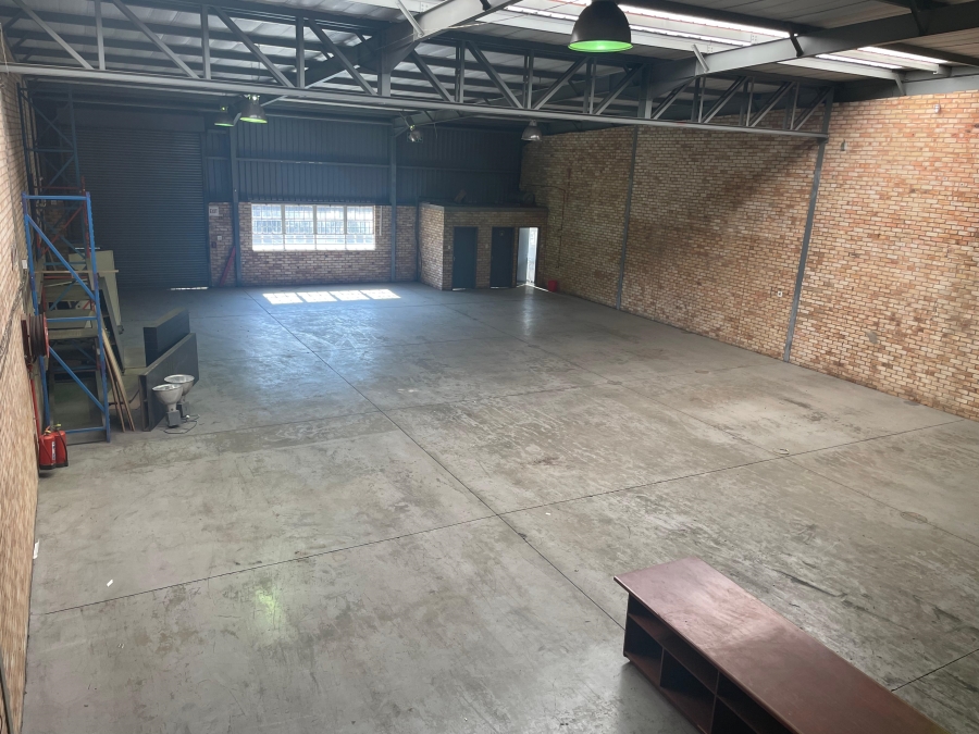 To Let commercial Property for Rent in Grand Central Gauteng